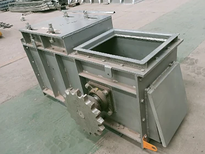 Scraper conveyor head